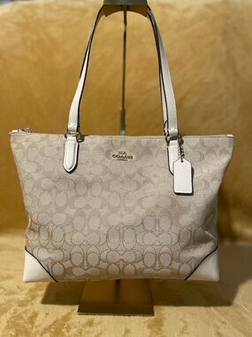 Coach Beige & White Signature Canvas Zip Top Tote